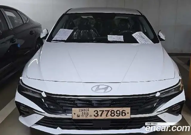 Hyundai Avante, 2025, 1 км