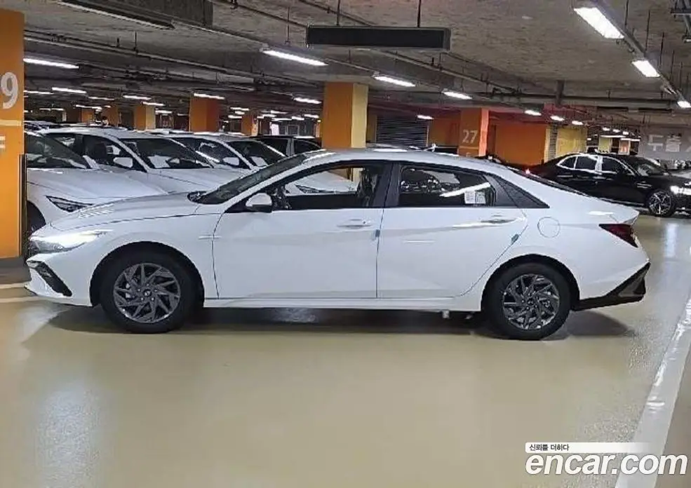 Hyundai Avante 2025 1.6 автомат (гидро), фото 5