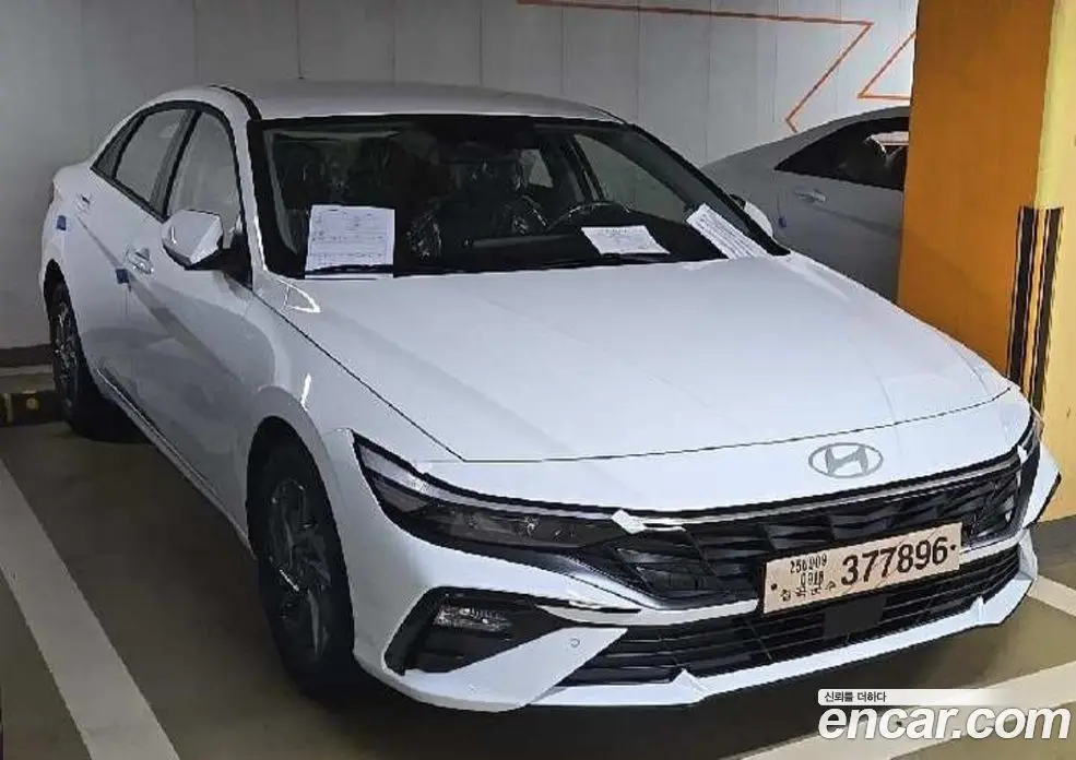 Hyundai Avante 2025 1.6 автомат (гидро), фото 8