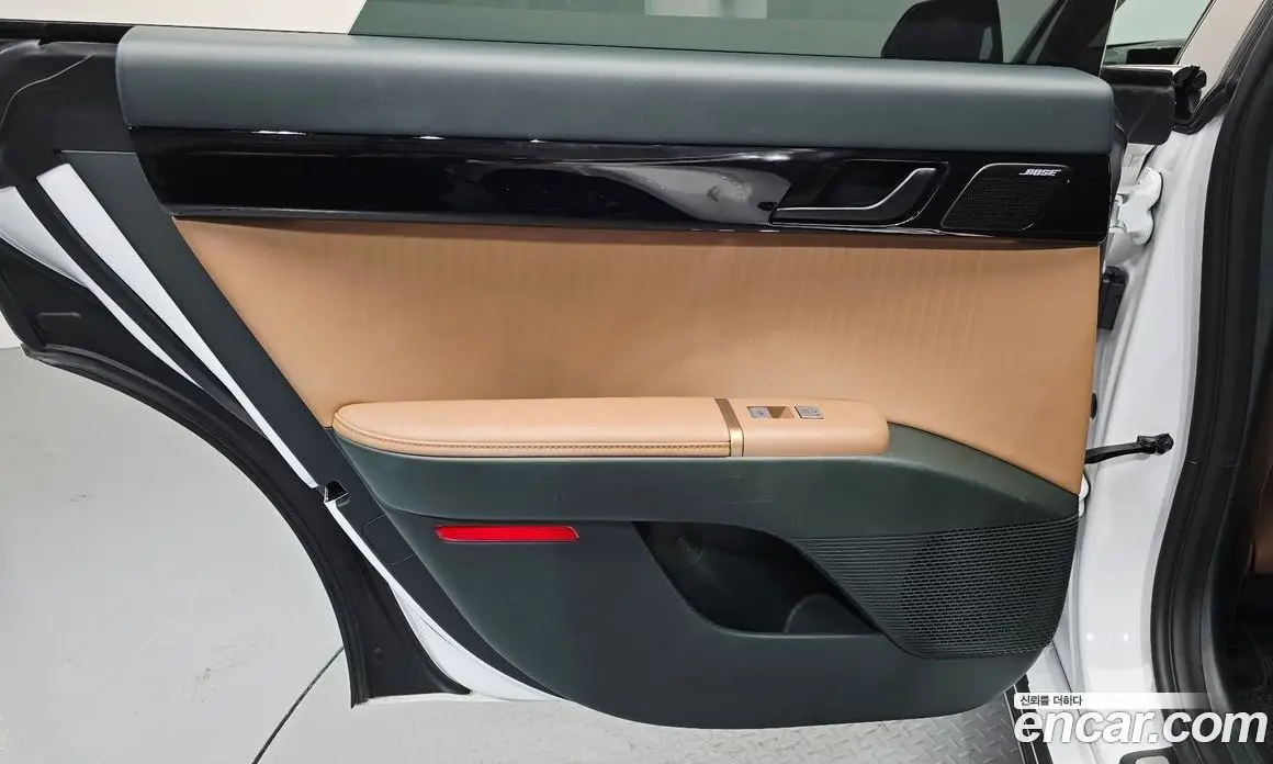 Hyundai Grandeur 2023 2.5 автомат (гидро), фото 15