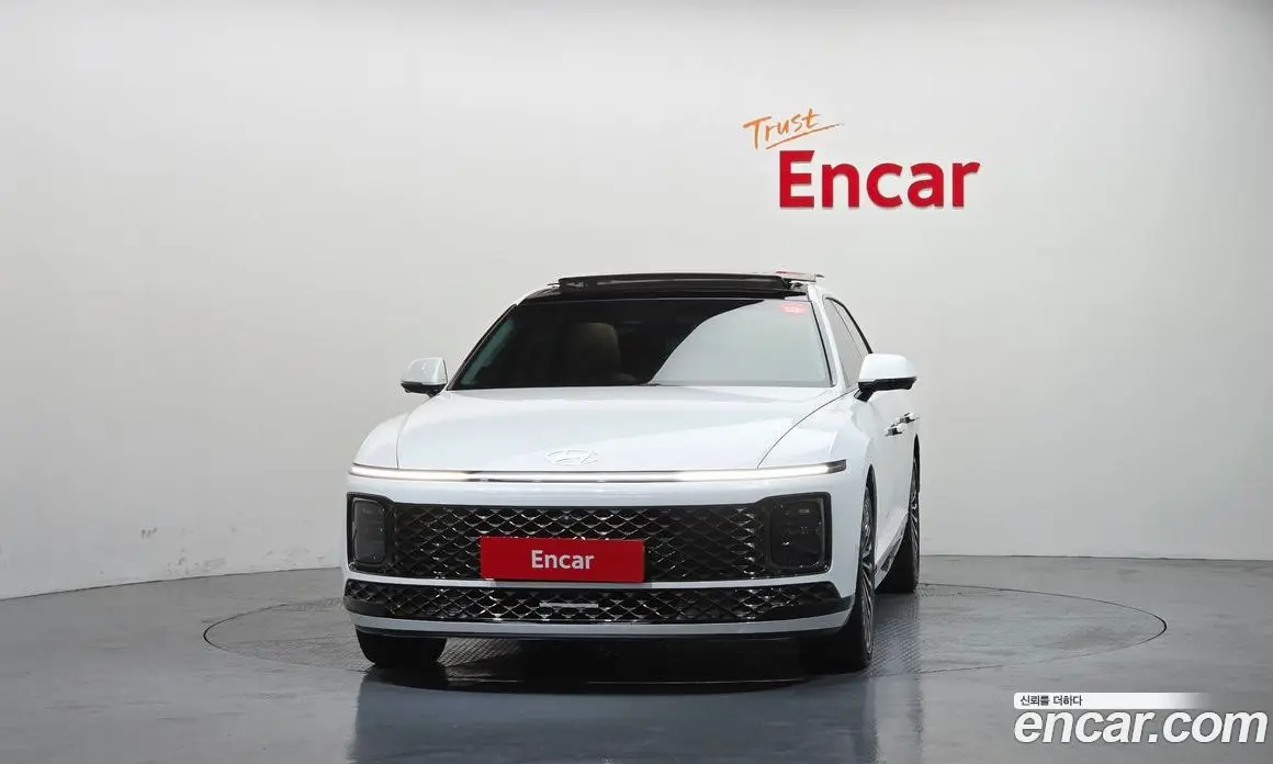 Hyundai Grandeur 2023 2.5 автомат (гидро), фото 3
