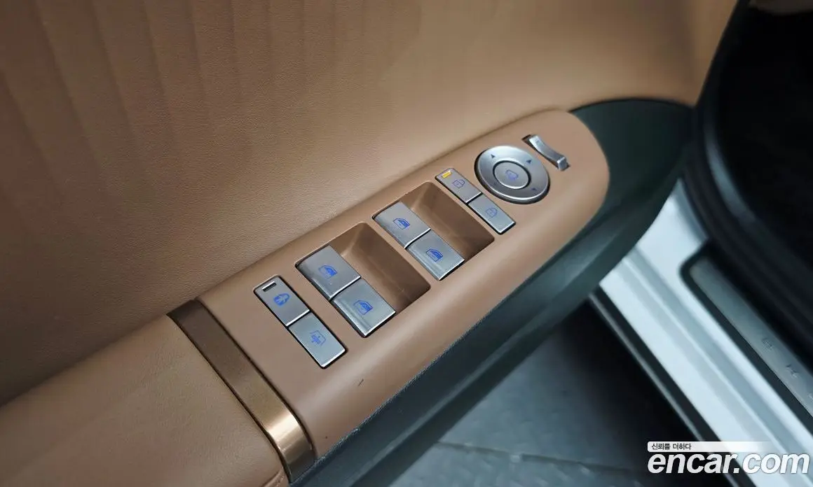 Hyundai Grandeur 2023 2.5 автомат (гидро), фото 21