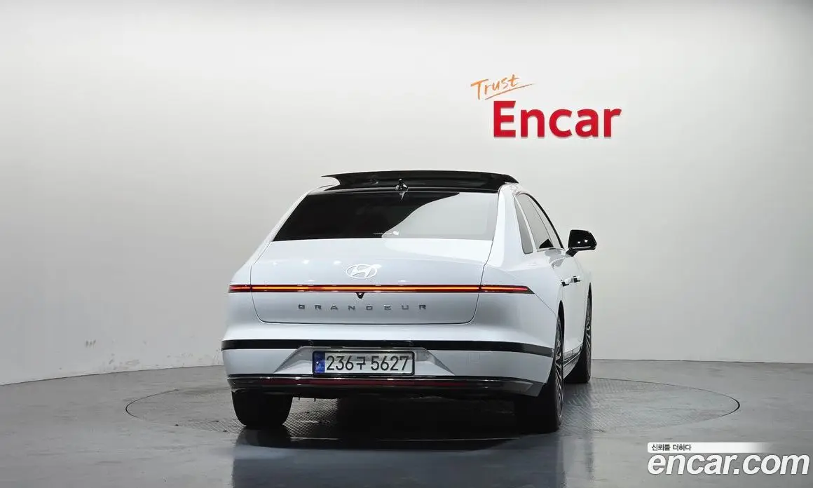 Hyundai Grandeur 2023 2.5 автомат (гидро), фото 4
