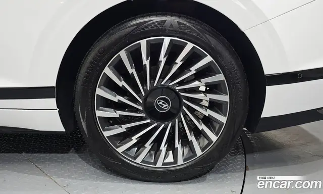 Hyundai Grandeur 2023 2.5 автомат (гидро), миниатюра 7