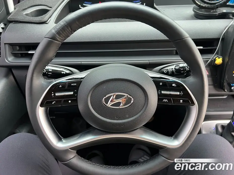 Hyundai Staria 2023 2.2 автомат (гидро), фото 13