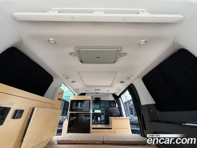 Hyundai Staria 2023 2.2 автомат (гидро), миниатюра 9