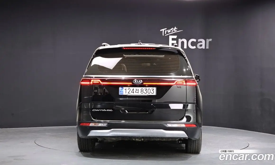 Kia Carnival 2021 2.2 автомат (гидро), фото 3