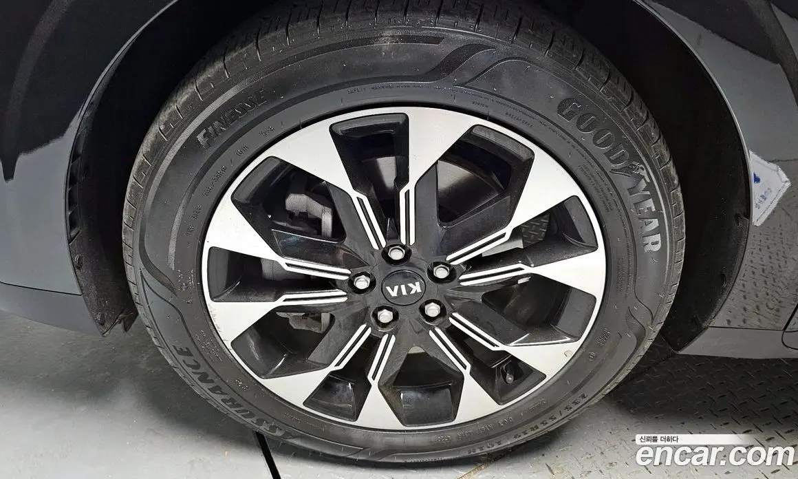 Kia Carnival 2021 2.2 автомат (гидро), фото 4
