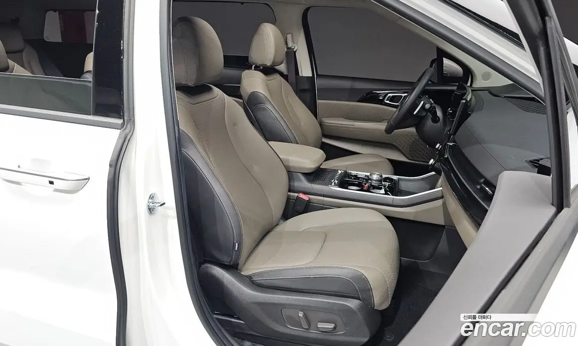 Kia Carnival 2024 2.2 автомат (гидро), фото 16