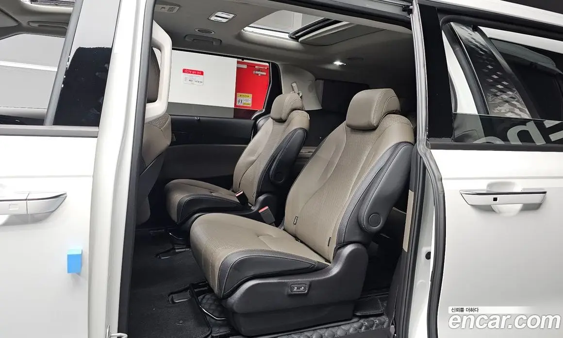 Kia Carnival 2024 2.2 автомат (гидро), фото 17