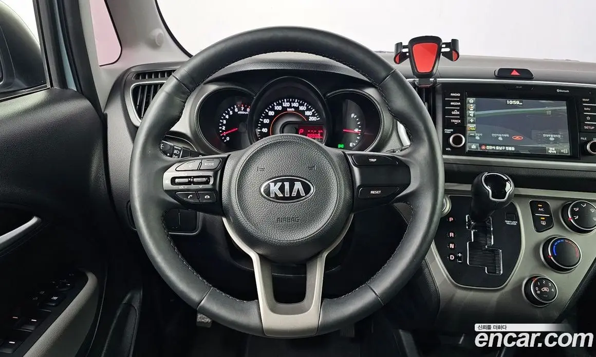 Kia Ray 2018 1.0 автомат (гидро), фото 13