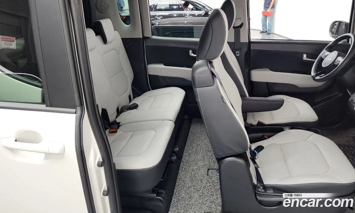 Kia Ray 2023 1.0 автомат (гидро), фото 16