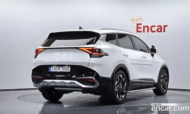 Kia Sportage 2023 1.6 автомат (гидро), миниатюра 2