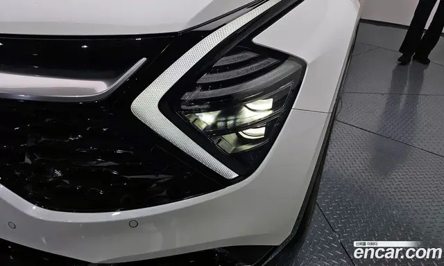 Kia Sportage 2023 1.6 автомат (гидро), миниатюра 8