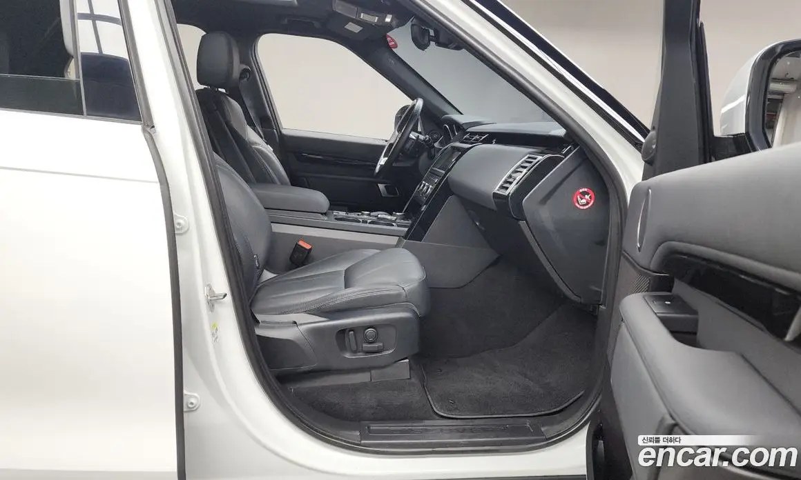 Land Rover Discovery 2019 2.0 автомат (гидро), фото 11