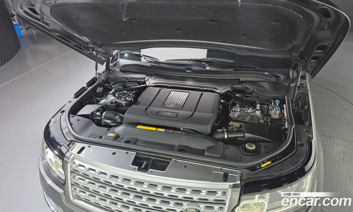 Land Rover Range Rover 2016 4.4 автомат (гидро), фото 6