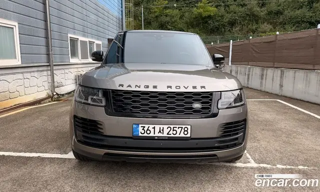 Land Rover Range Rover 2019 4.4 автомат (гидро), миниатюра 3