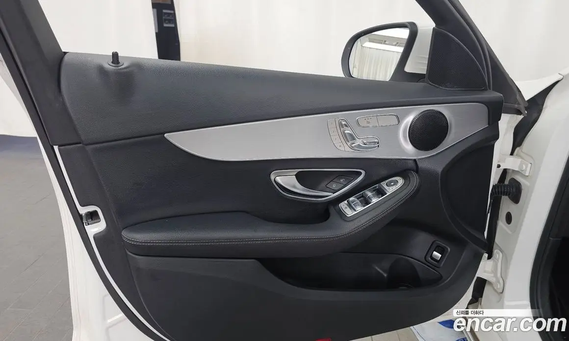 Mercedes-Benz C-Class 2017 2.0 автомат (гидро), фото 14