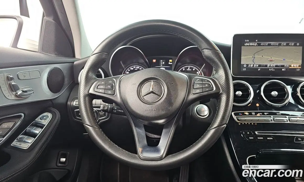 Mercedes-Benz C-Class 2017 2.0 автомат (гидро), фото 19