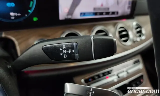 Mercedes-Benz E-Class 2020 2.0 автомат (гидро), миниатюра 12
