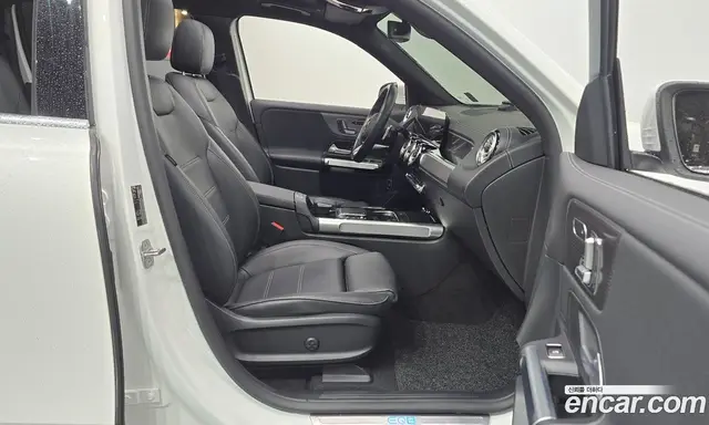 Mercedes-Benz EQB 2023 0.2 автомат (гидро), миниатюра 11