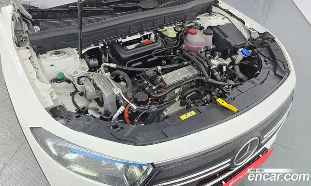 Mercedes-Benz EQB 2023 0.2 автомат (гидро), миниатюра 6