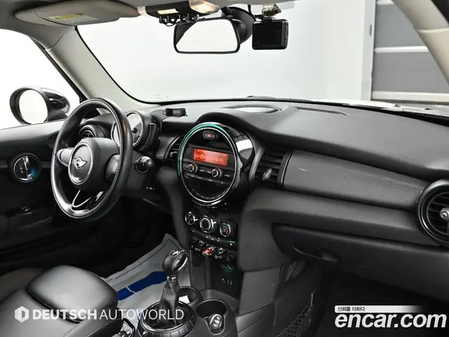 Mini Cooper 2016 1.5 автомат (гидро), миниатюра 7