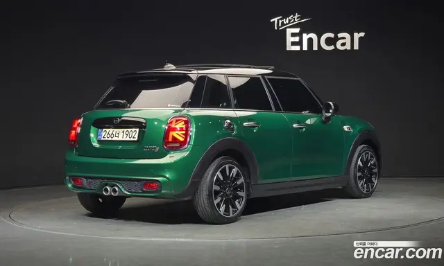 Mini Cooper 2020 2.0 автомат (гидро), миниатюра 2