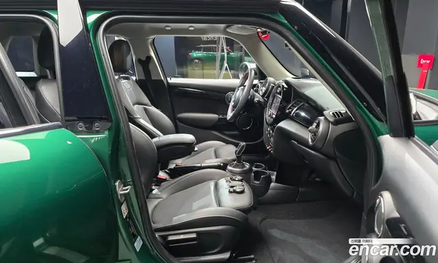 Mini Cooper 2020 2.0 автомат (гидро), миниатюра 11