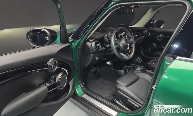 Mini Cooper 2020 2.0 автомат (гидро), миниатюра 10