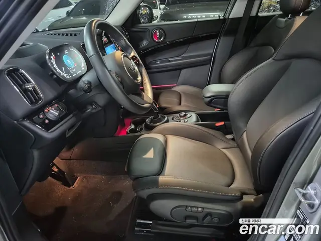 Mini Countryman 2024 1.5 автомат (гидро), миниатюра 7