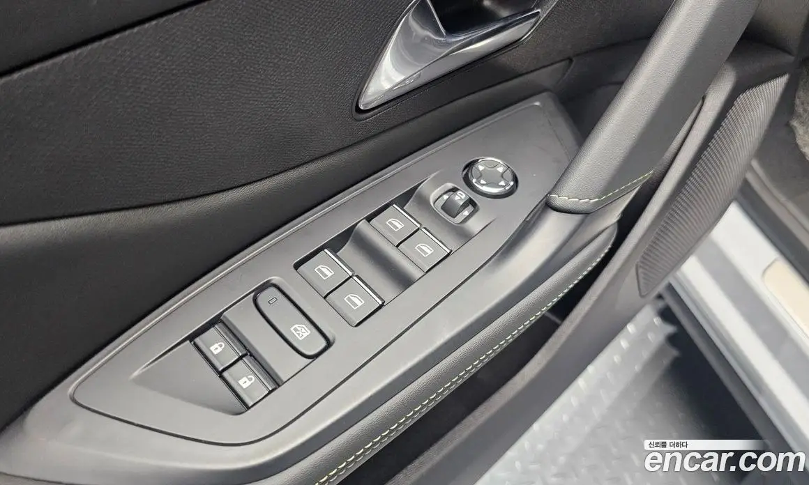 Peugeot 408 2024 1.2 автомат (гидро), фото 28