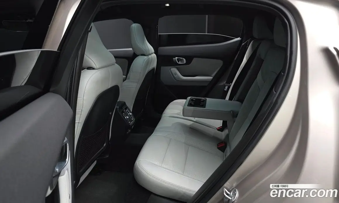 Polestar Polestar 2 2022 0.2 автомат (гидро), фото 11 Polestar Polestar 2 2022 0.2 автомат (гидро), фото 11