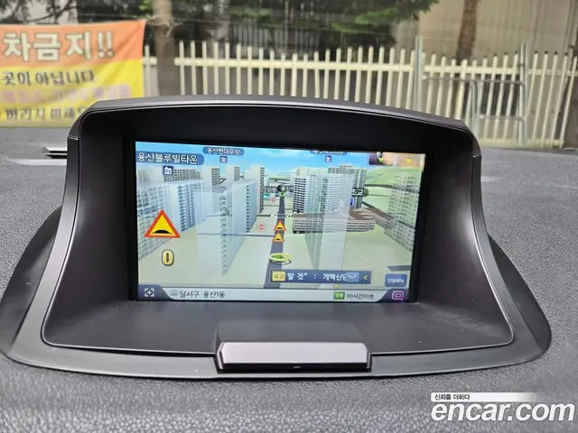 Renault (Samsung) SM3 2013 1.6 автомат (гидро), миниатюра 10 Renault (Samsung) SM3 2013 1.6 автомат (гидро), миниатюра 10
