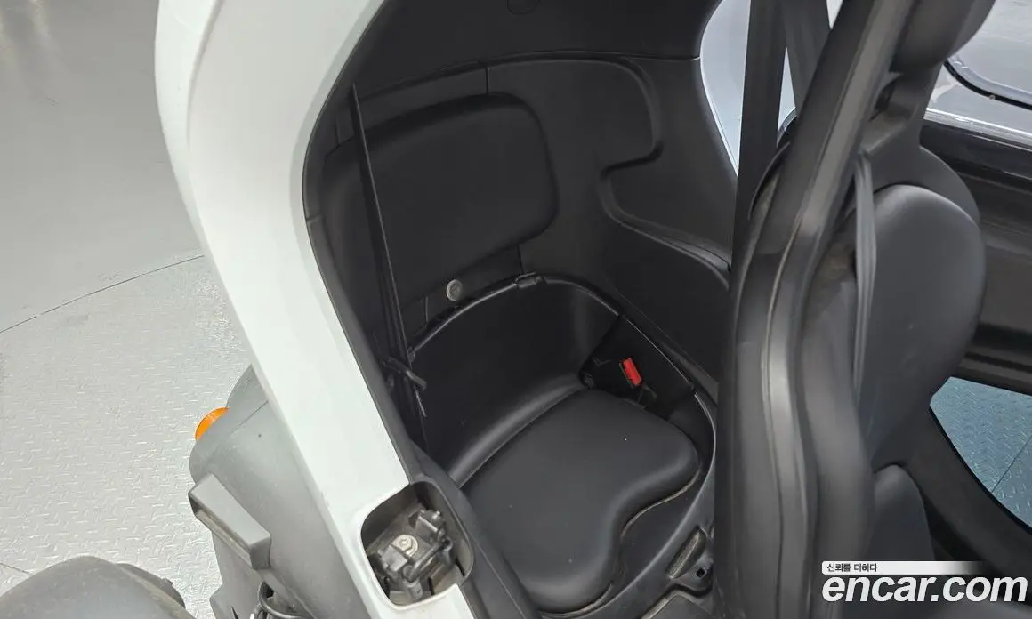 Renault (Samsung) Twizy 2020 0.1 автомат (гидро), фото 16