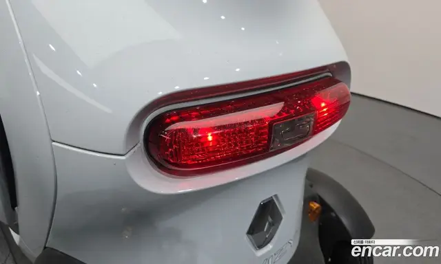 Renault (Samsung) Twizy 2020 0.1 автомат (гидро), миниатюра 9