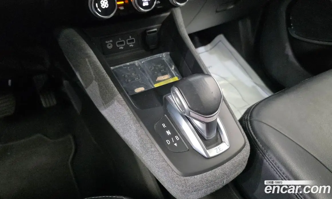 Renault (Samsung) Zoe 2021 0.2 автомат (гидро), фото 12