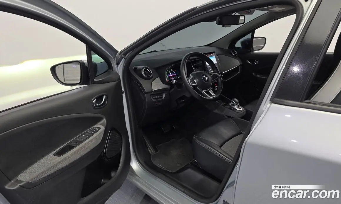 Renault (Samsung) Zoe 2021 0.2 автомат (гидро), фото 13