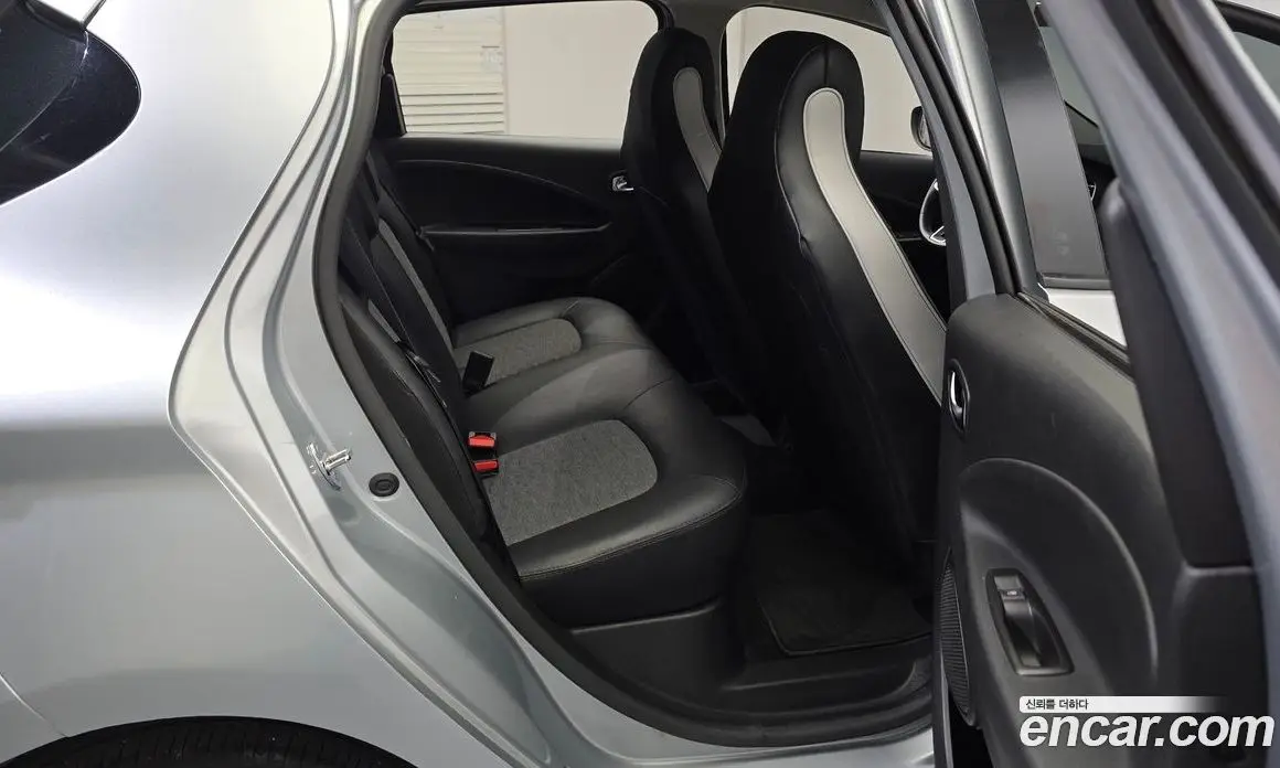 Renault (Samsung) Zoe 2021 0.2 автомат (гидро), фото 17