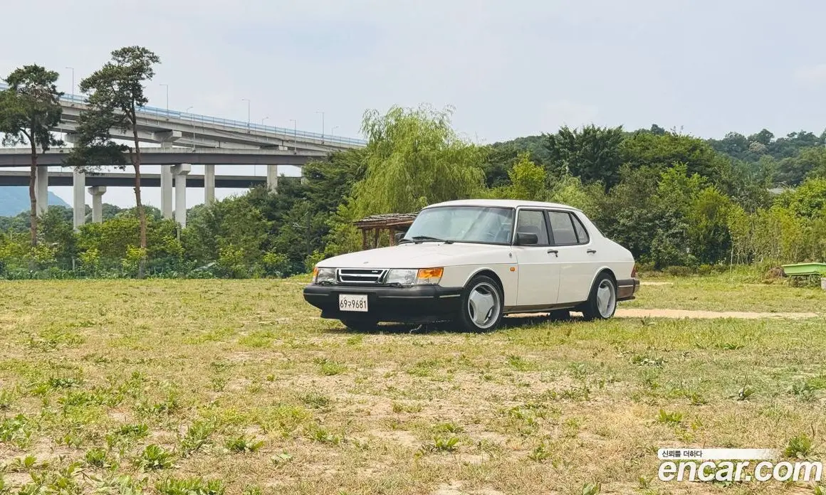 Saab 900 1993 2.0 автомат (гидро), фото 2 Saab 900 1993 2.0 автомат (гидро), фото 2