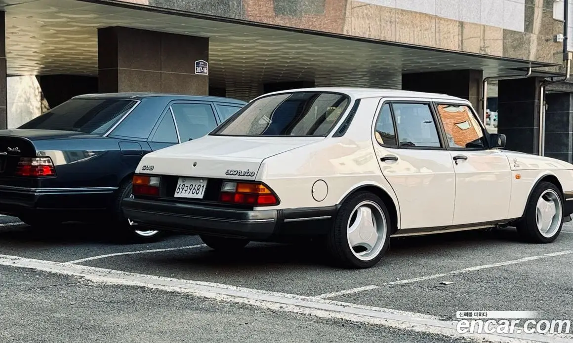 Saab 900 1993 2.0 автомат (гидро), фото 15 Saab 900 1993 2.0 автомат (гидро), фото 15