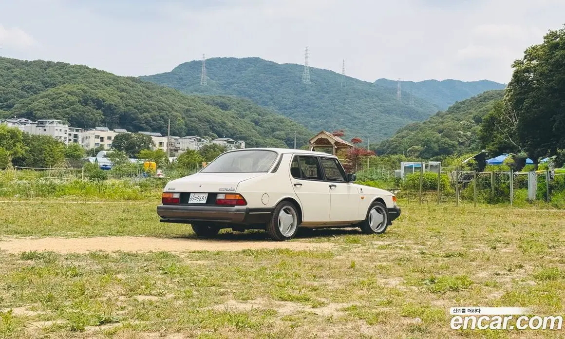 Saab 900 1993 2.0 автомат (гидро), фото 10 Saab 900 1993 2.0 автомат (гидро), фото 10