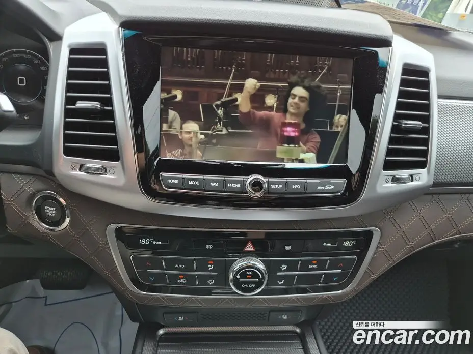 SsangYong Rexton 2021 2.2 автомат (гидро), фото 15
