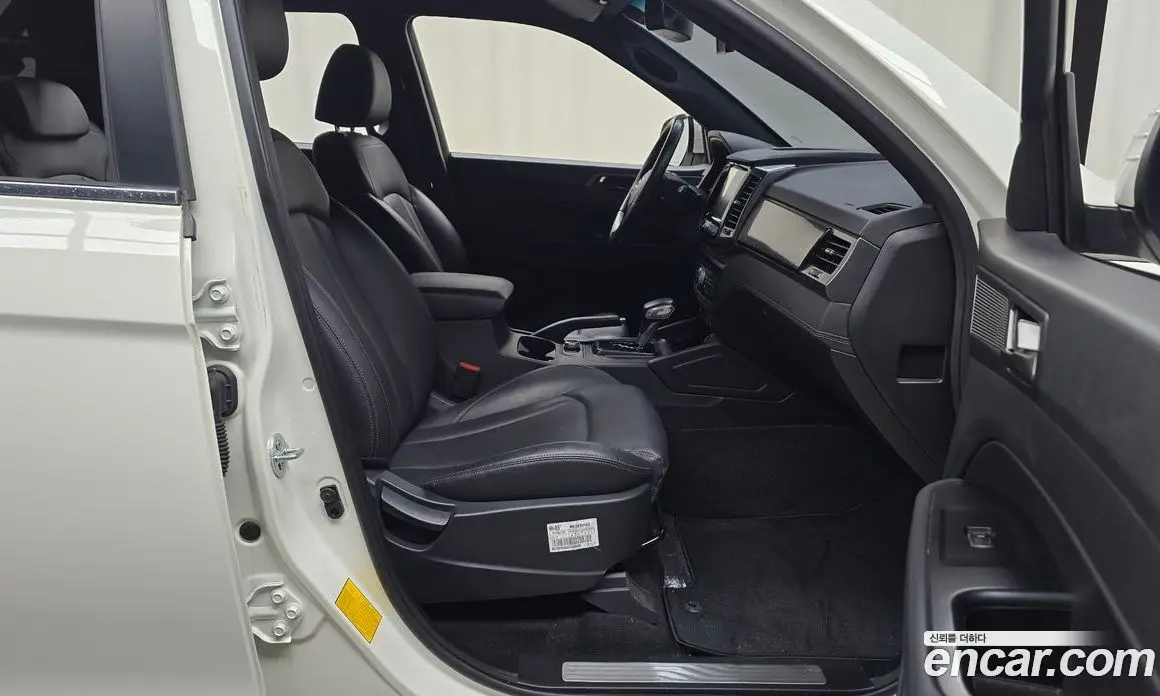 SsangYong Rexton 2023 2.2 автомат (гидро), фото 16