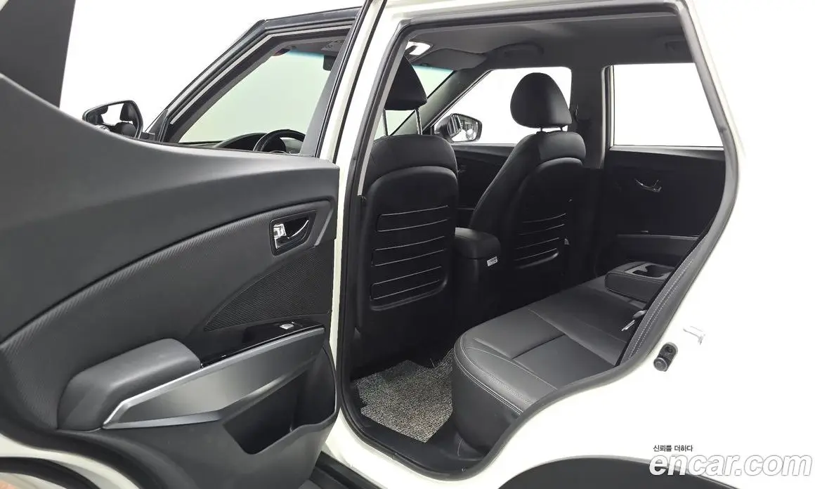 SsangYong TIBOLI 2017 1.6 автомат (гидро), фото 15
