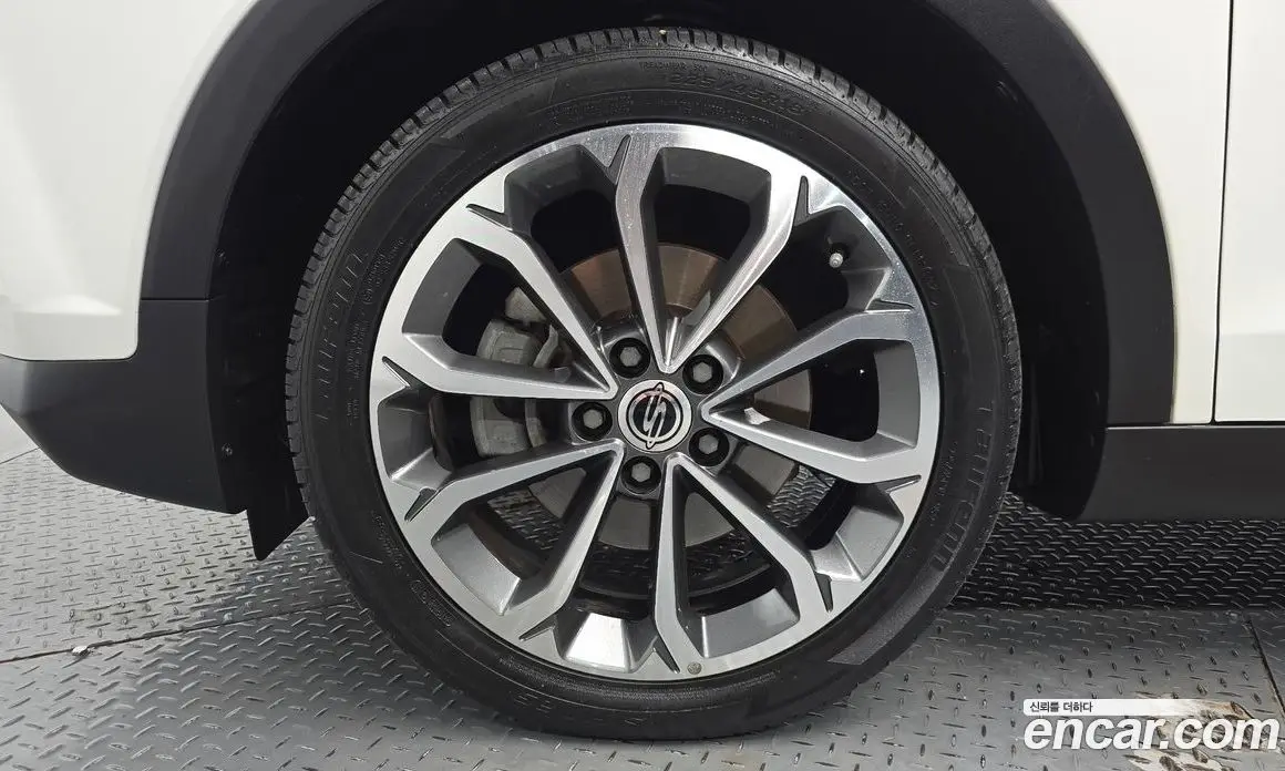 SsangYong TIBOLI 2017 1.6 автомат (гидро), фото 4
