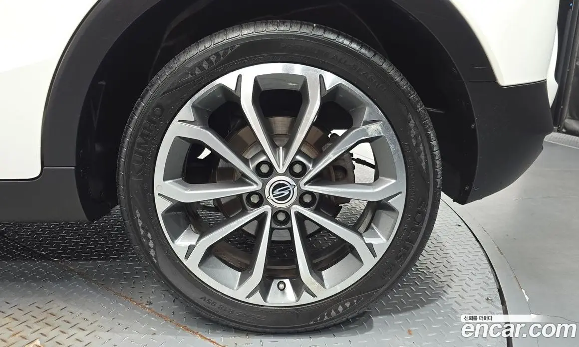 SsangYong TIBOLI 2017 1.6 автомат (гидро), фото 6