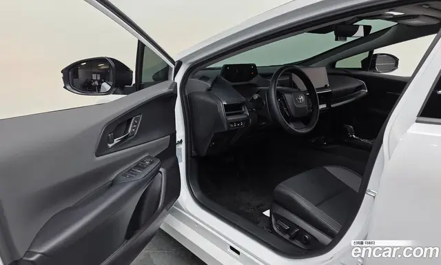 Toyota Prius 2025 2.0 автомат (гидро), миниатюра 12