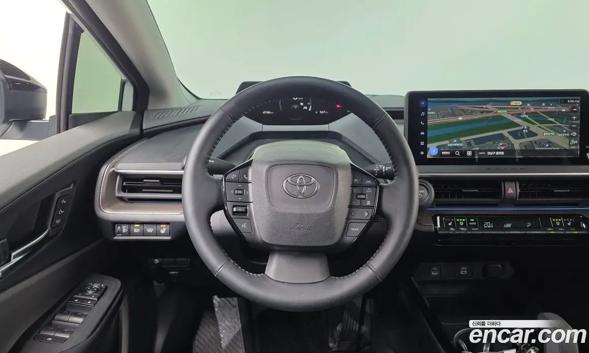 Toyota Prius 2025 2.0 автомат (гидро), фото 18 Toyota Prius 2025 2.0 автомат (гидро), фото 18