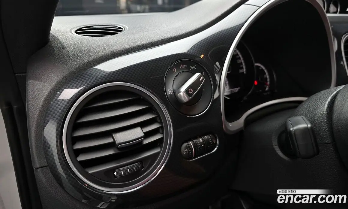 Volkswagen Beatle 2014 2.0 автомат (гидро), фото 18